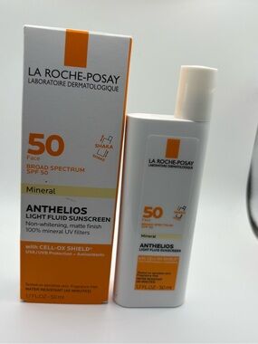 La Roche-Posay Anthelios Mineral SPF 50 Light Fluid Sunscreen Exp.10/26 New!!